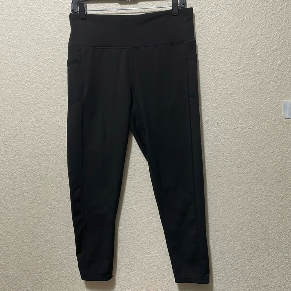 Dyce Active Women's Black Leggings. Very Good Condition. Size XL.